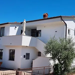 https://apartments-noa-umag.in-istria.net